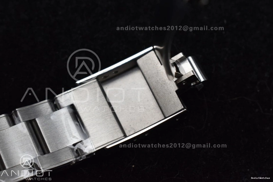 Best Heritage Black A2824 ZF On Durable 889 1:1 Bay SS Black V Bezel Bracelet Edition 39MM 0425